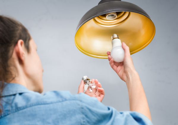 Cost of Light Bulb Replacement in Jonesboro