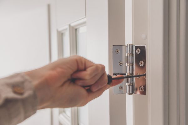 Cost of Hinge Repair in Jonesboro