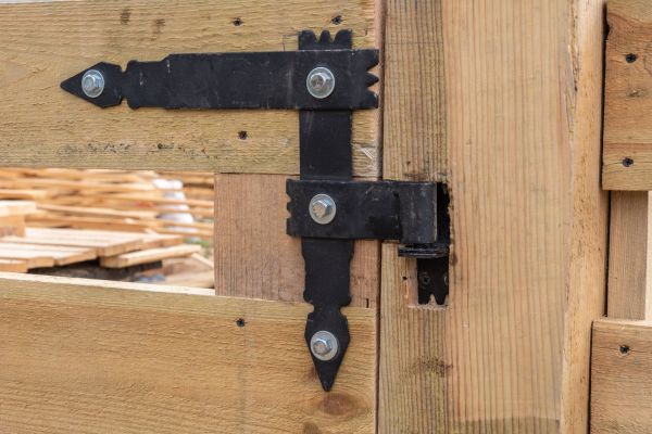 Cost of Gate Hinge Adjustment in Jonesboro