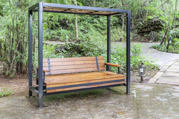 Cost of Arbor Swing Installation in Jonesboro