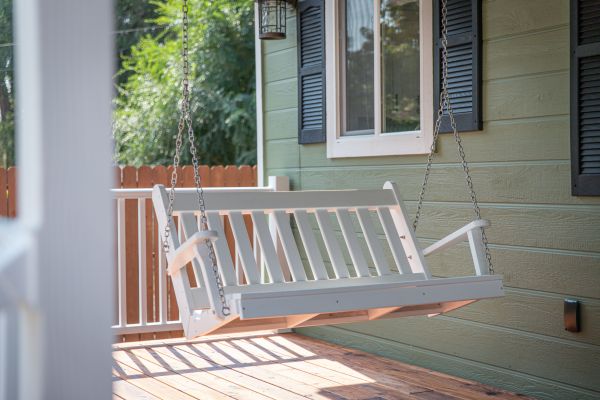 Cost of Porch Swing Installation in Jonesboro